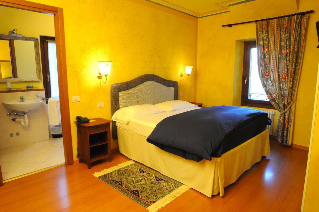 La Griglia Hotel Argegno Exterior foto