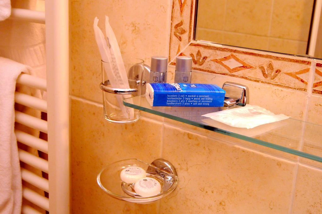 La Griglia Hotel Argegno Zimmer foto